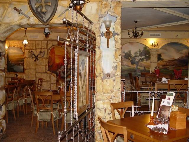 Don Quijote Koezepkori Panzio Es Etterem Hotel Lenti Exterior photo